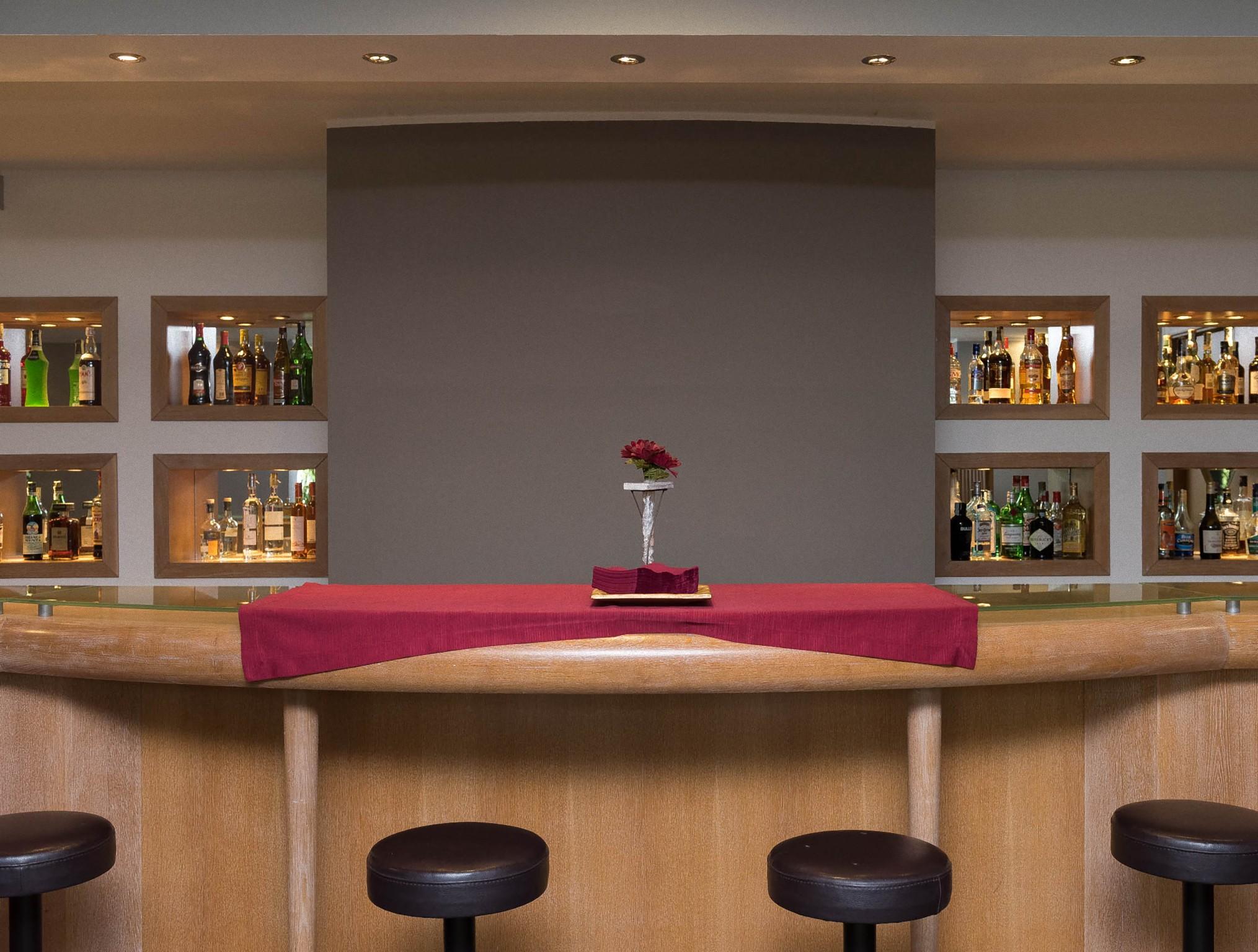 Hilton Garden Inn Milan Malpensa Сомма-Ломбардо Экстерьер фото