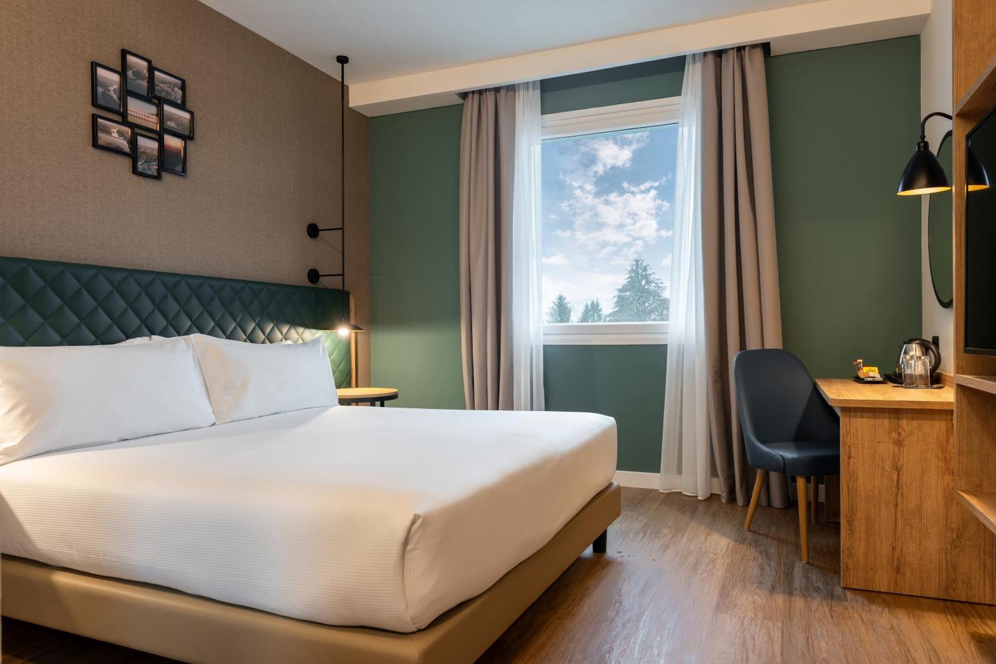 Hilton Garden Inn Milan Malpensa Сомма-Ломбардо Экстерьер фото