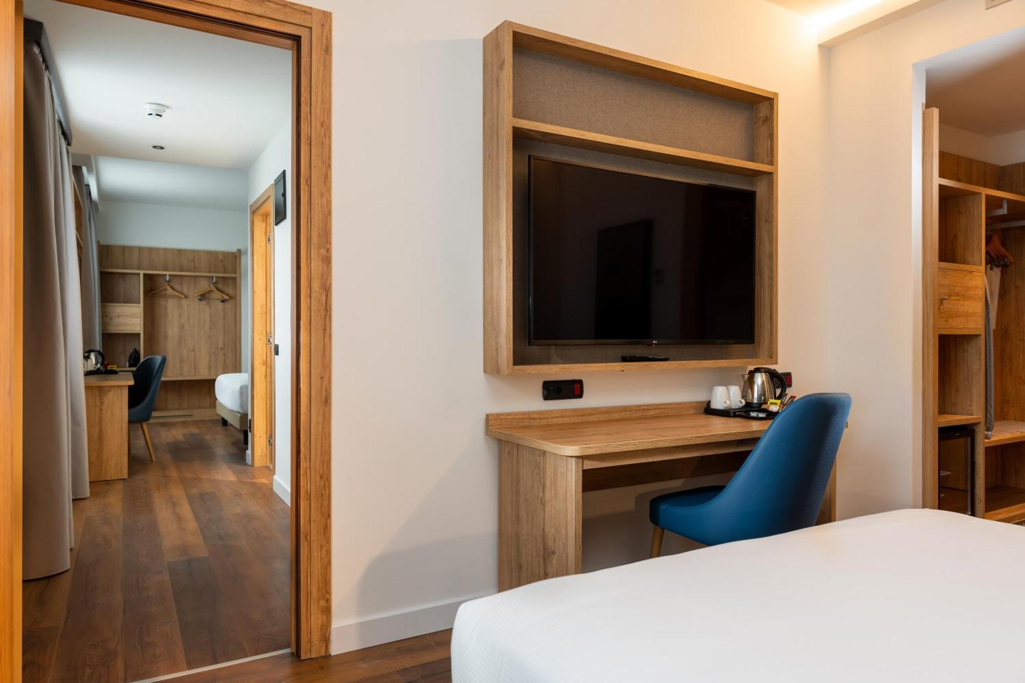 Hilton Garden Inn Milan Malpensa Сомма-Ломбардо Экстерьер фото