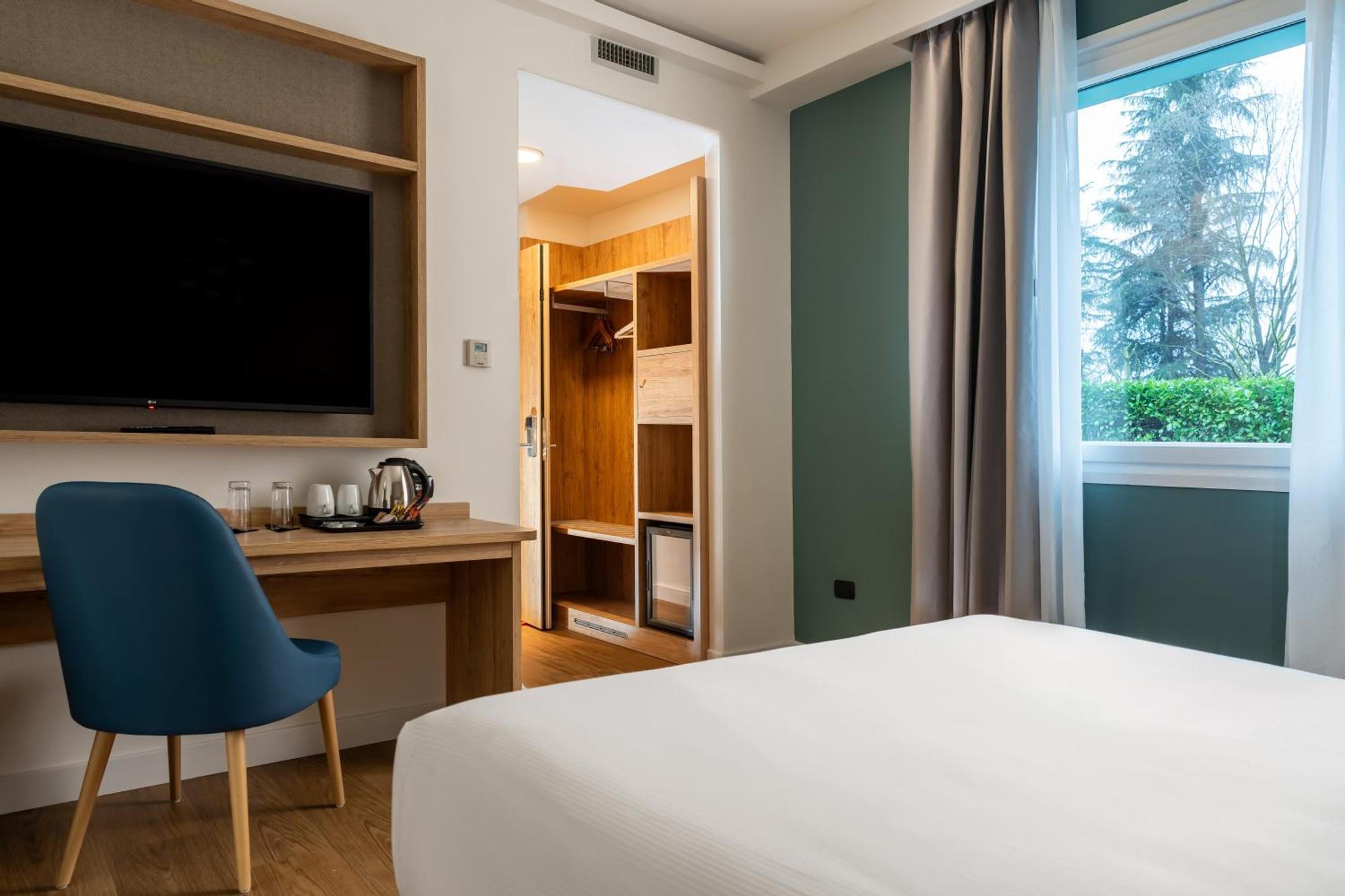 Hilton Garden Inn Milan Malpensa Сомма-Ломбардо Экстерьер фото