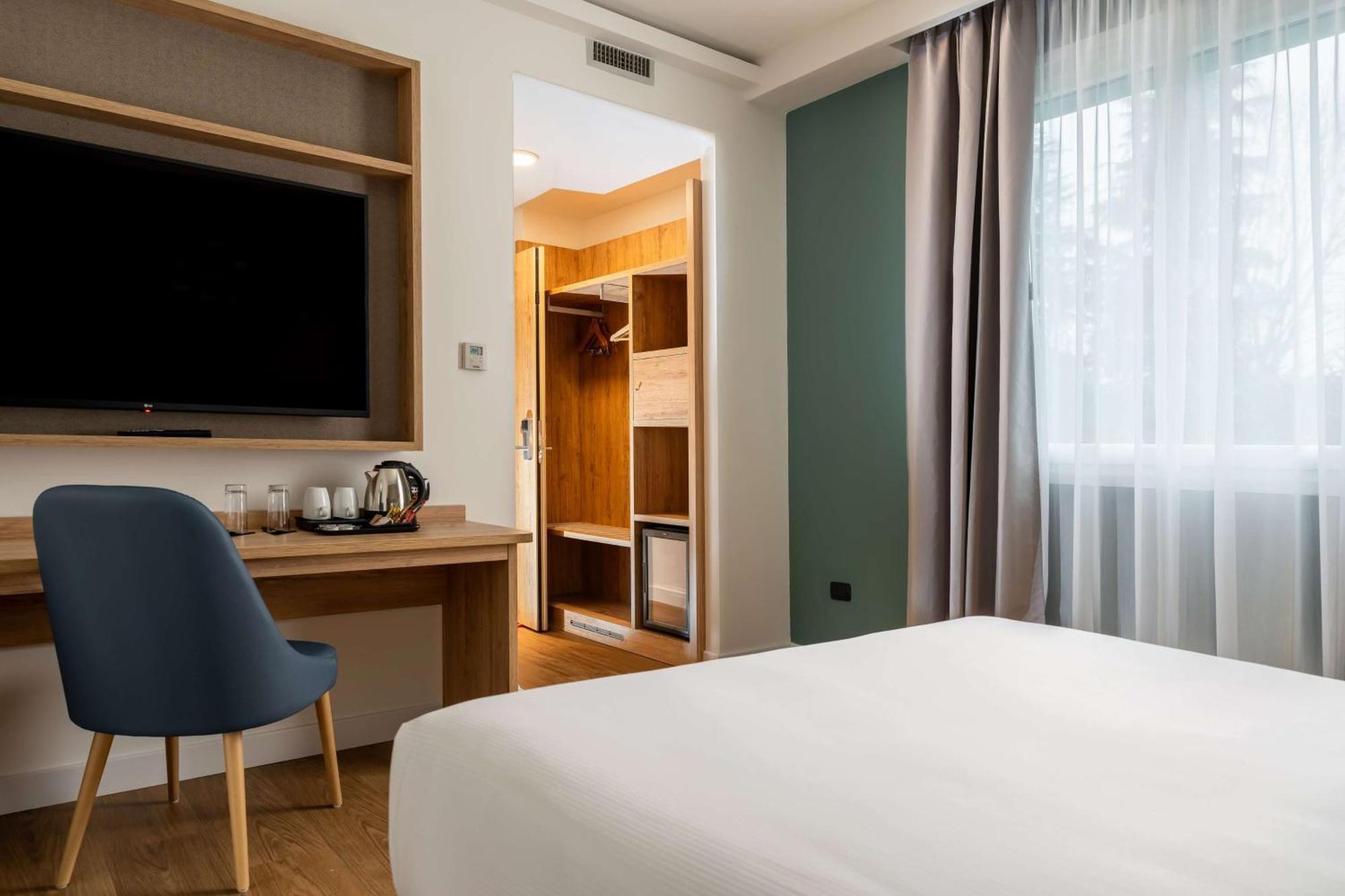 Hilton Garden Inn Milan Malpensa Сомма-Ломбардо Экстерьер фото