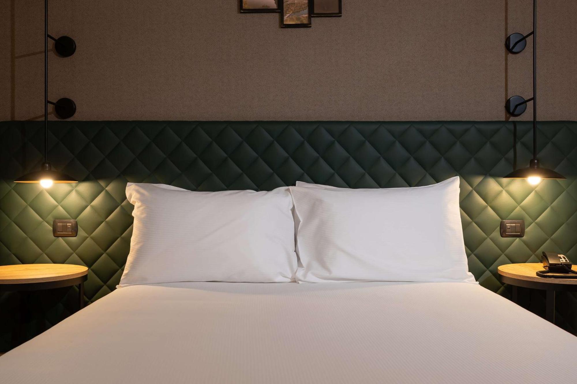 Hilton Garden Inn Milan Malpensa Сомма-Ломбардо Экстерьер фото