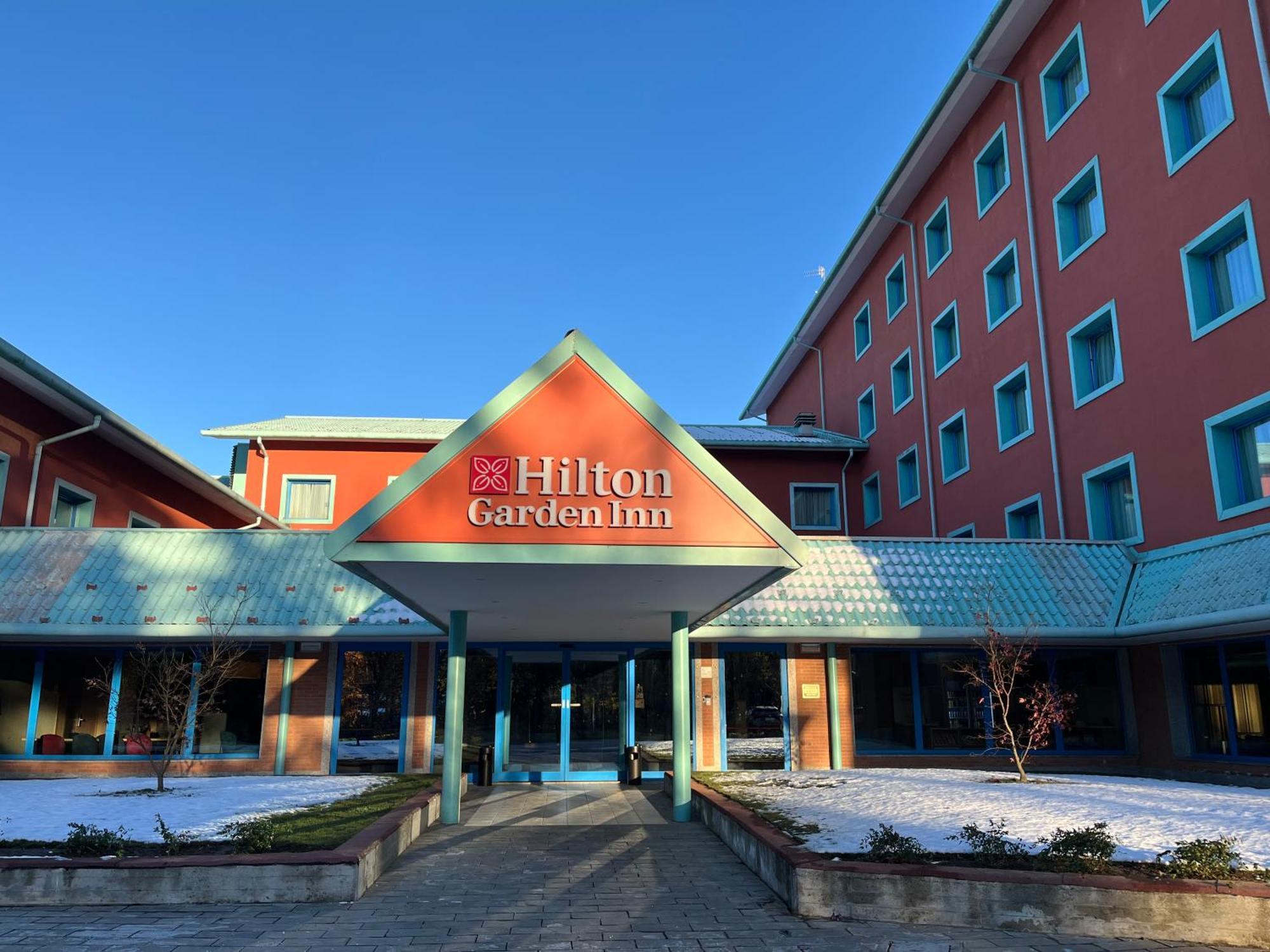 Hilton Garden Inn Milan Malpensa Сомма-Ломбардо Экстерьер фото