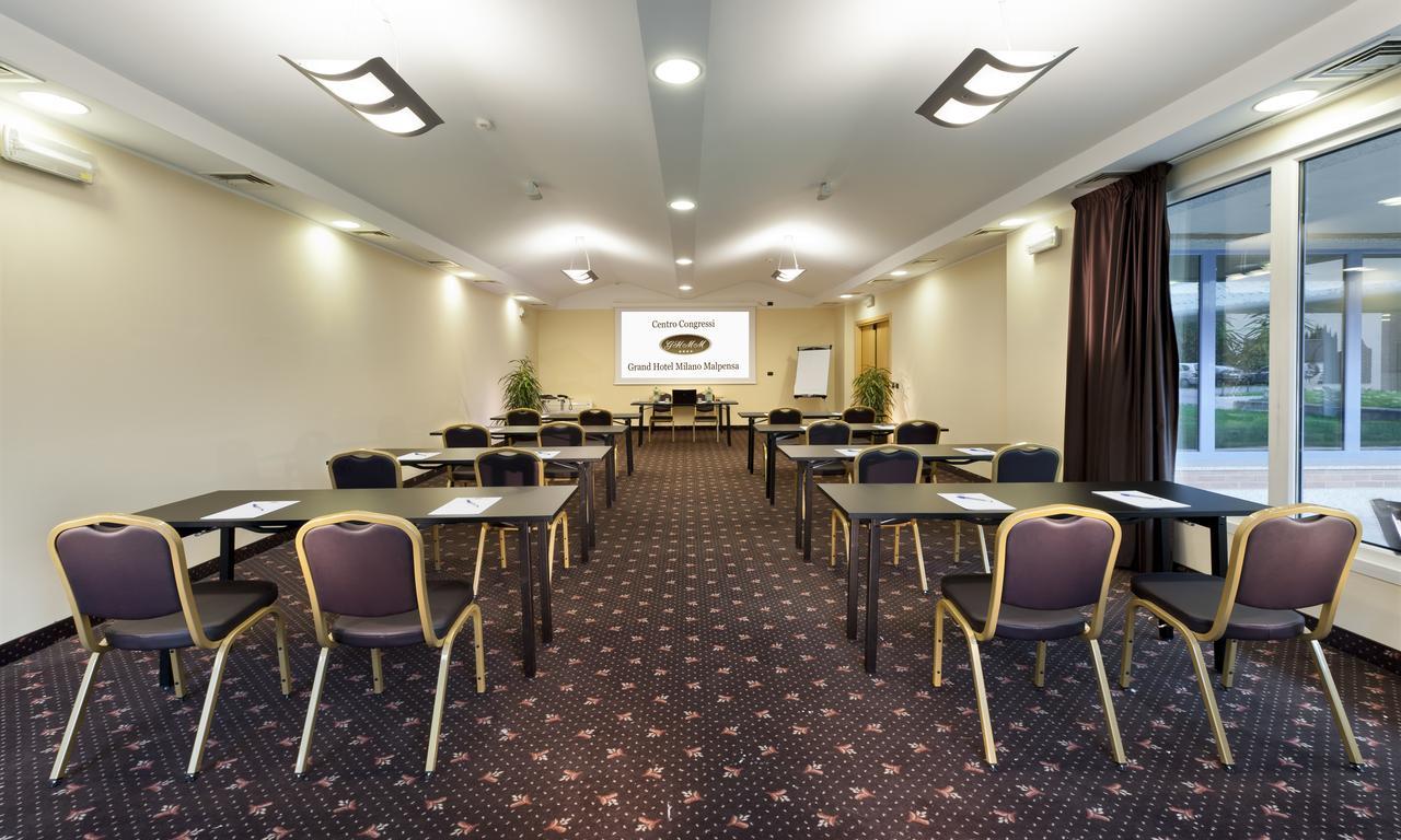 Hilton Garden Inn Milan Malpensa Сомма-Ломбардо Экстерьер фото